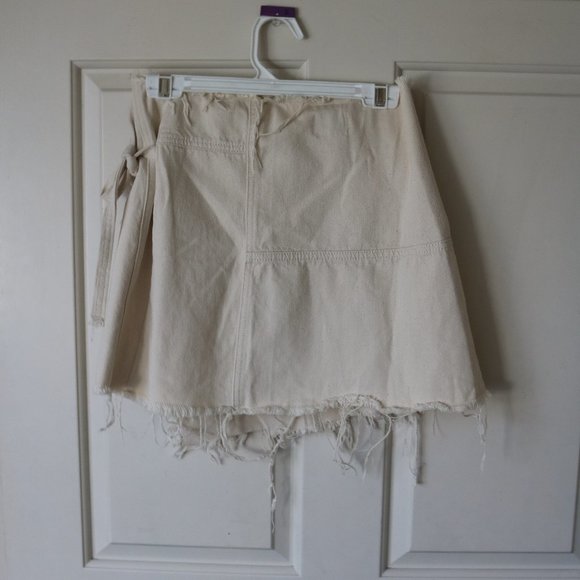NWOT BDG Wrap Skirt - Picture 5 of 9